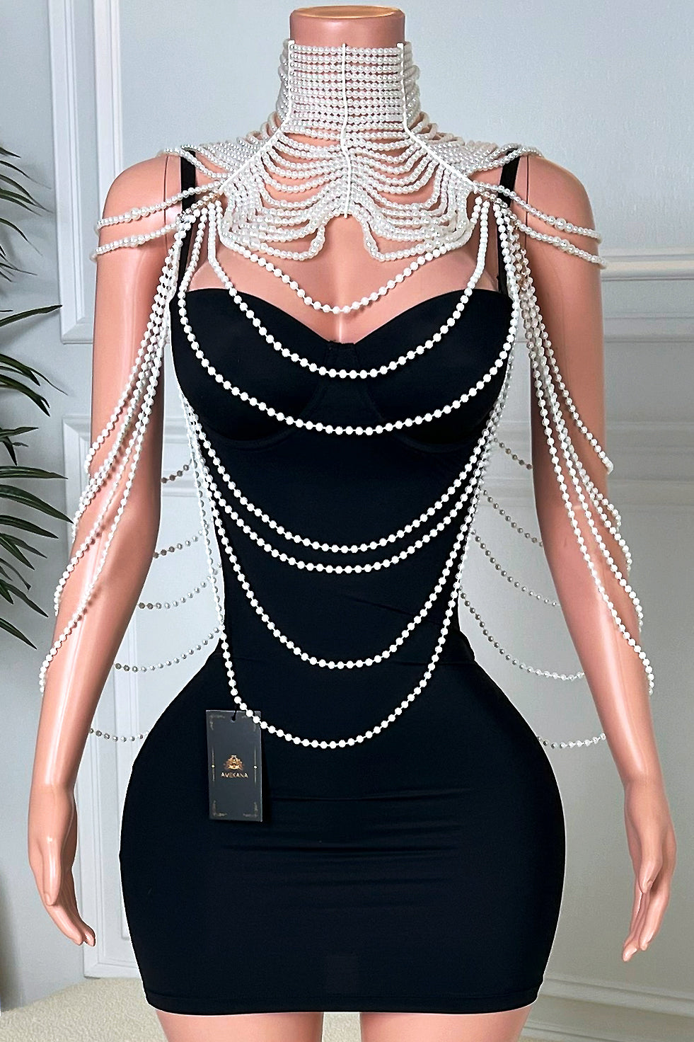 Soft Power White Pearl Necklace (Ready To Ship)